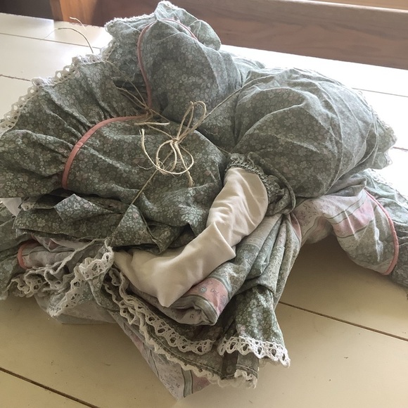 Vintage Pink Green Ruffled Cottagecore Croscill Made in USA Bedding 10 Pieces - Picture 13 of 13